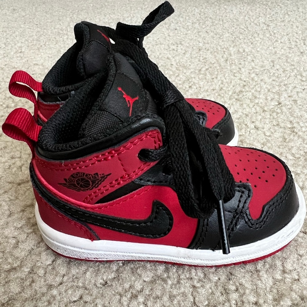 Toddler Air Jordan 1 Retro Mid 'Gym Red' 640735-610